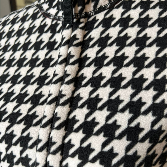 Fleece Zip-up Vest Reversible Black and White Houndstooth and Red Size M - Picture 2 of 6